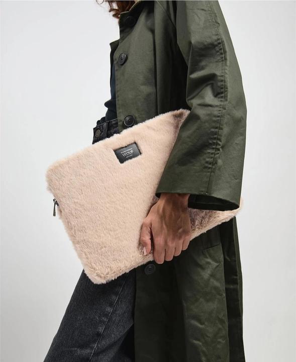 Actual product image Wouf Faux fur laptop sleeve 34 cm (15")