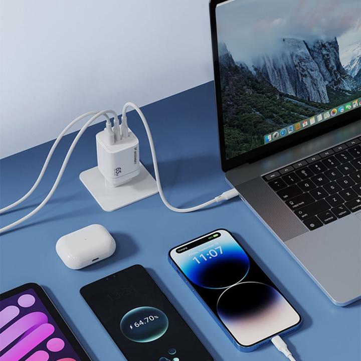 Actual product image Wozinsky CGWCW 65W USB-A / 2 x USB-C GaN wall charger - white (65 W)
