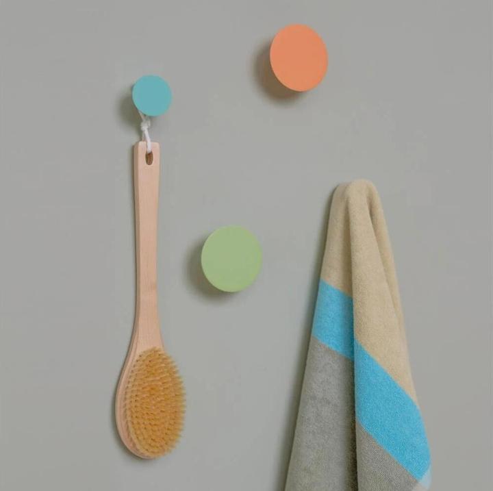 Actual product image Remember Daisy wall hook