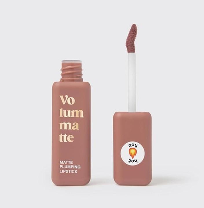 Actual product image Vivienne Sabó Vivienne Sabo Long-Wearing Plumping Matte Liquid Lip Color 02 Nu Desir (02 Nu Desir)