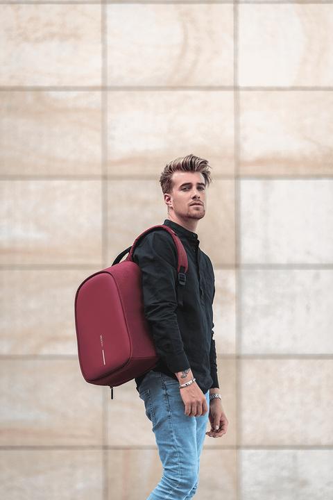 Actual product image Xddesign Bobby Hero Reg Backpack Red (18 l)