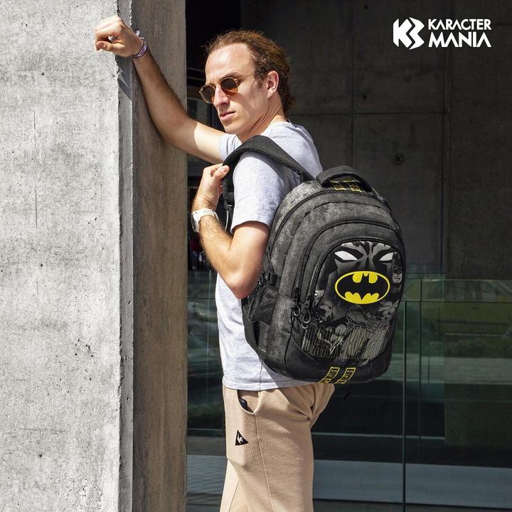 Produktbild Karactermania PLUS Running Backpack Caped (32 l)
