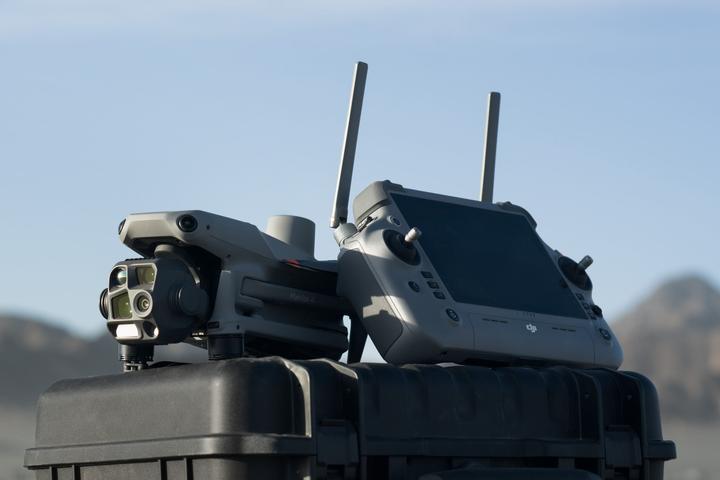 Image du produit DJI RC Plus 2 (Télécommande de drone, DJI Matrice 4)