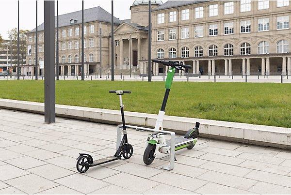 Actual product image Moravia Scooter parking rail, 5 parking spaces, steel 70 x 10 mm, hot dip galvanised