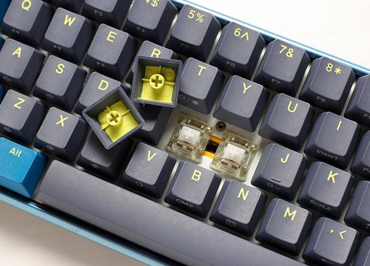 Actual product image Ducky One 3 Daybreak Mini (DE, Cable)