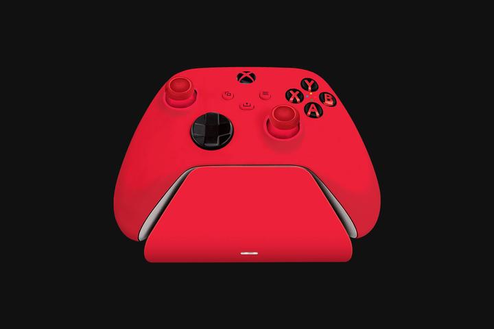 Produktbild Razer Essential Duo Bundle Kaira X für Xbox Charging Stand für Xbox Controller red (Kabelgebunden)