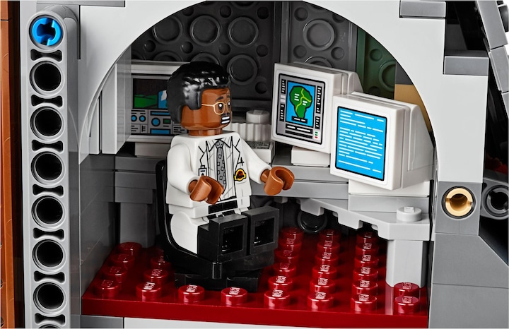Actual product image LEGO Jurassic Park: T. Rex's devastation (75936, LEGO Jurassic World)