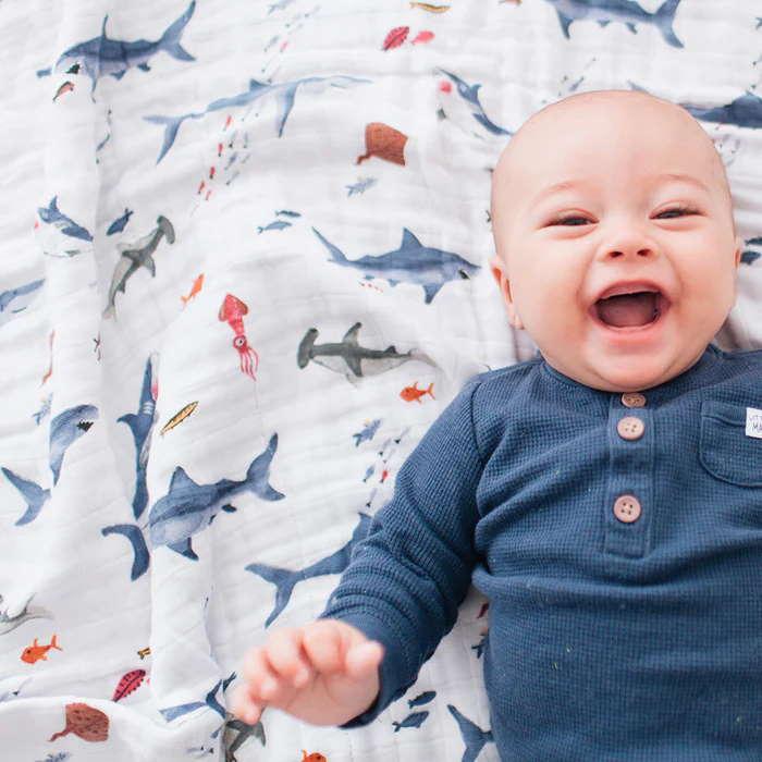 Produktbild little unicorn Cotton Muslin Swaddle 3 Pack - Shark (120 cm, 120 cm)