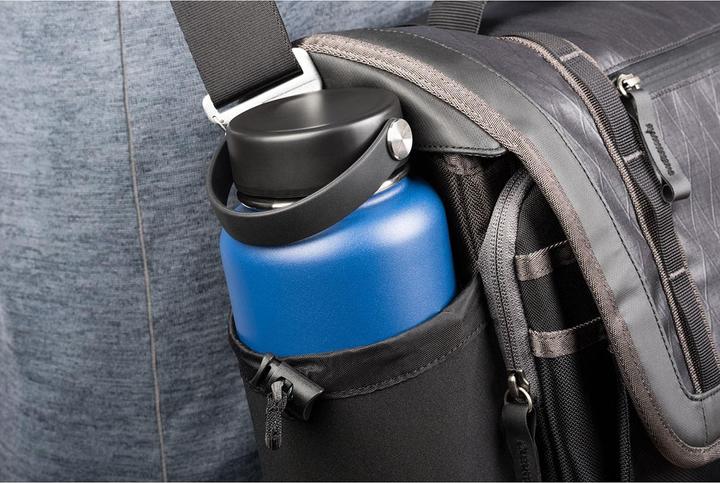 Actual product image Think! Tank Exposure 13 - black (13 l)