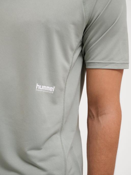 Actual product image hummel hmlPULSE WORKOUT T-SHIRT S/S (L)