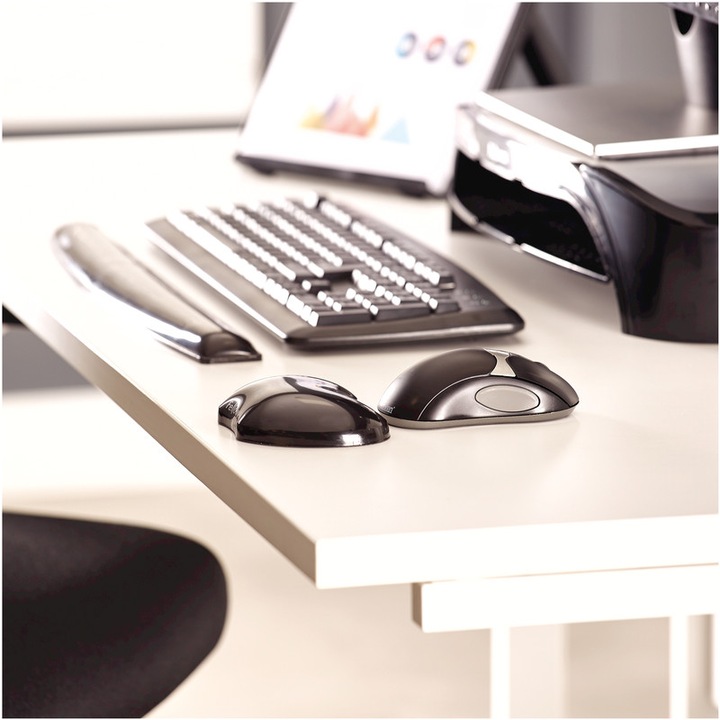 Actual product image Fellowes Crystal (M)