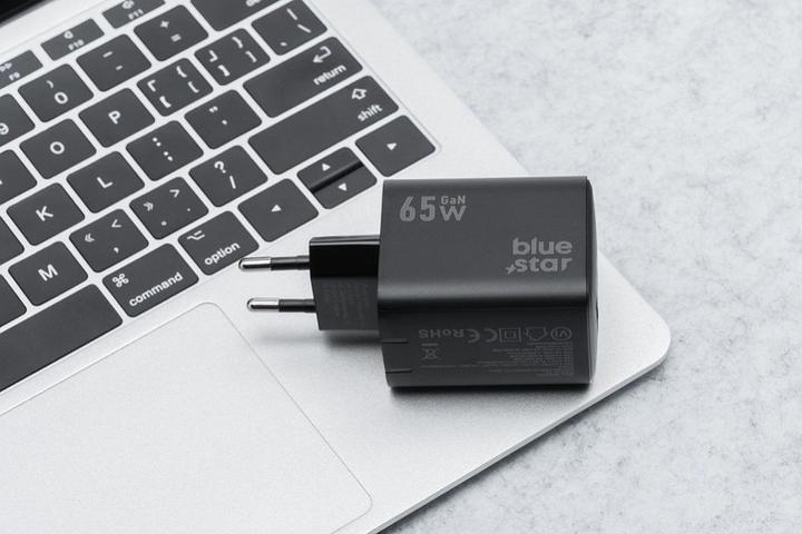 Image du produit Cable Blue Star BLUE STAR travel charger GaN 4A 65W 2 x Type C + USB A PD QC4.0 VT-43 black (65 W, 3 ports)