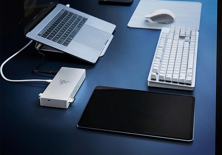 Actual product image Razer Thunderbolt 4 Dock Mercury Edition (Thunderbolt, 9 Ports)