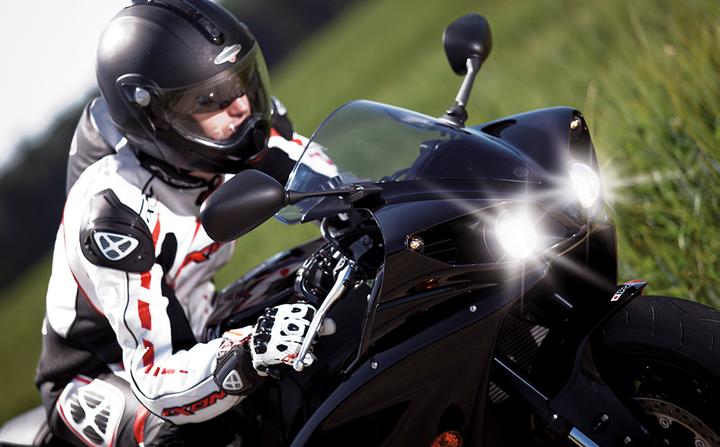 Produktbild Philips X-treme Vision Moto (H4)