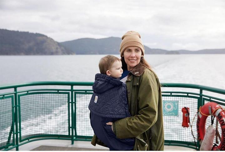 Actual product image Ergobaby All weather protection