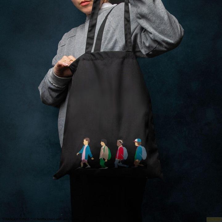 Produktbild Cinereplicas Stranger Things Tragetasche Logo