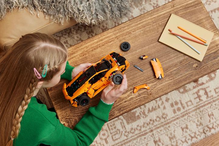 Actual product image LEGO Technic Lamborghini Huracán (42196, LEGO Technic, LEGO Rare Sets)