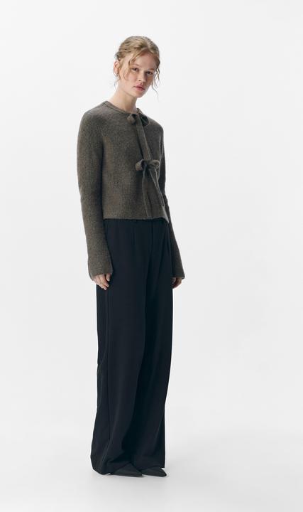 Actual product image Object Kurzer Wollgemisch Strickjacke (M)