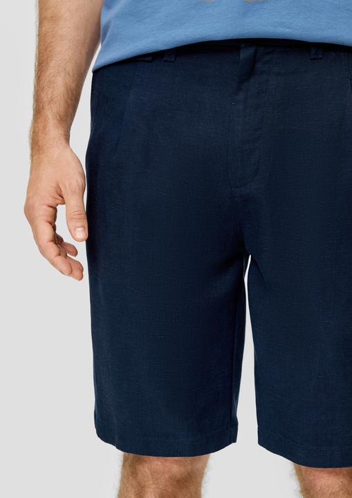 Immagine prodotto S.Oliver Bermuda Relaxed-Fit-Shorts aus strukturiertem Leinenmischgewebe mit Bundfalte (30)