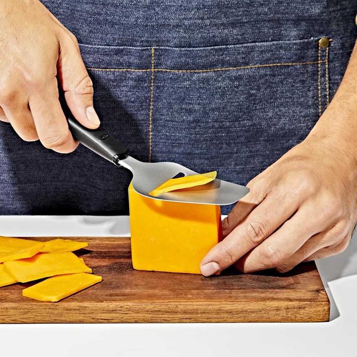Produktbild OXO Good Grips Käseschneider