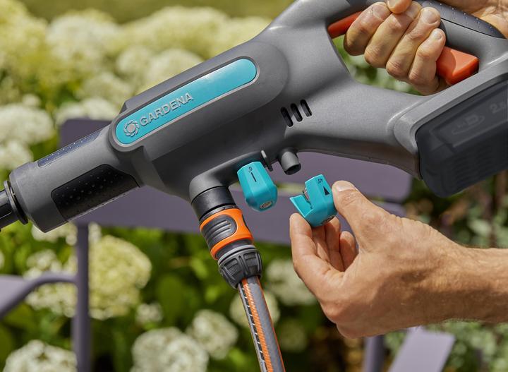 Actual product image Gardena AquaClean (Rechargeable battery operated)