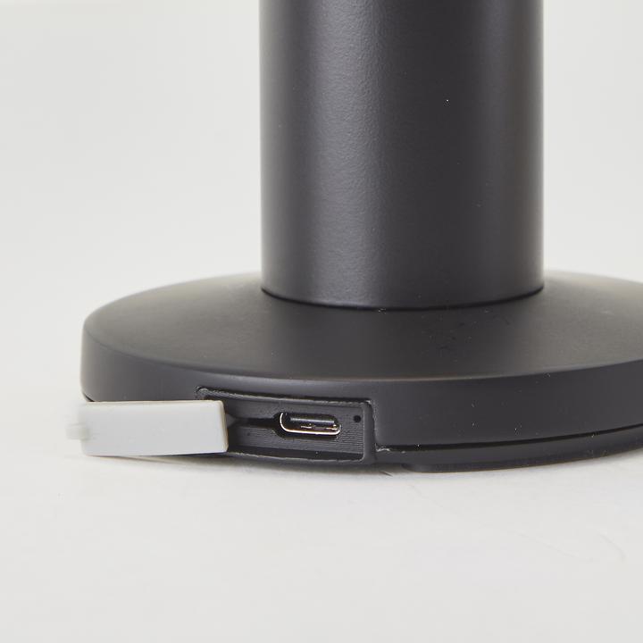 Actual product image Brilliant Magua LED outdoor table lamp with solar 21.7 cm black (220 lm, IP44)