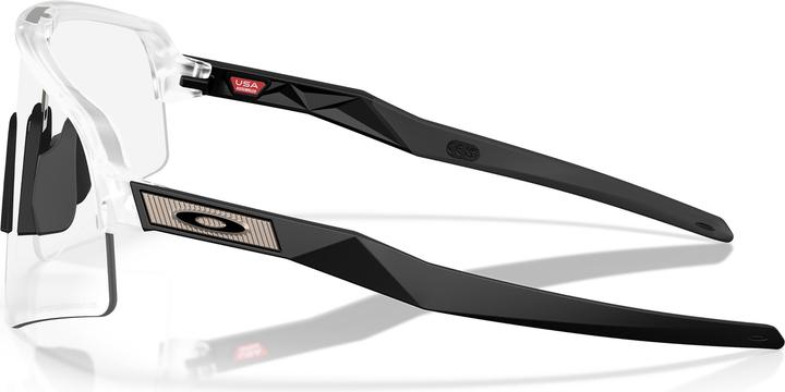 Produktbild Oakley Sutro Lite Sweep (Matt Transparent Farn, Clear to Black Iridium Photochromic)