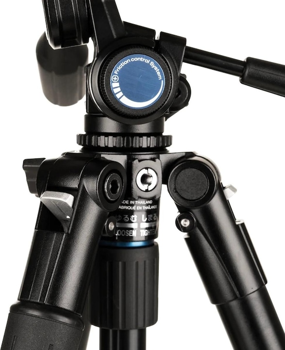 Actual product image Slik PRO AL-523-3WFC 3-way head tripod kit (Metal)