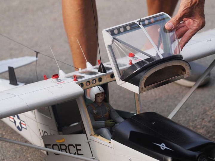 Actual product image Vq Models l-19 bird dog 55 (silver) / 1730 mm (Scale Helicopter)