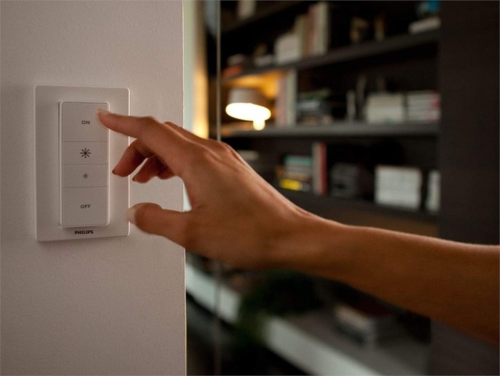 Produktbild Philips Hue White BT Starterset (E27, 9.50 W, 806 lm, 3 x, F)