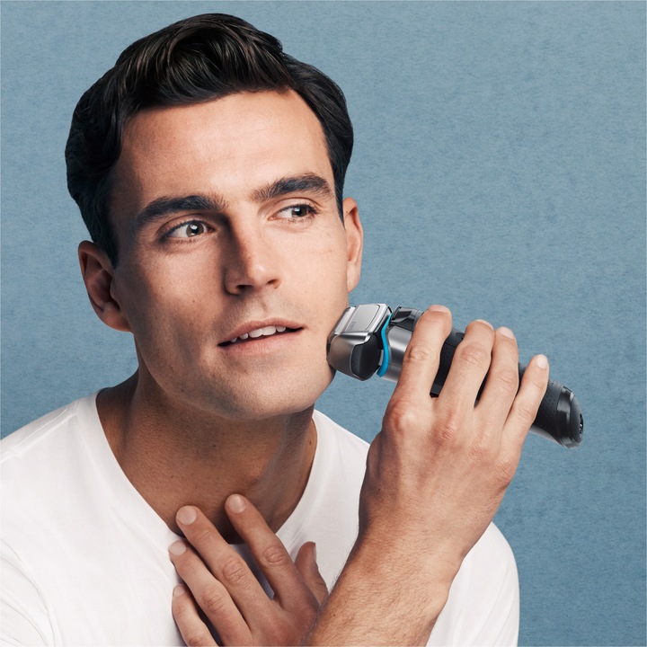 Actual product image Braun Series 8 837CC Next Generation Electric Shaver