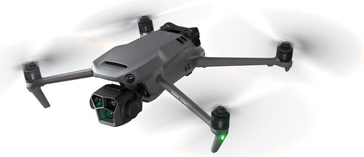 Productafbeelding DJI Mavic 3 Pro Fly More Combo incl. RC (43 min, 958 g, 48 Mpx)