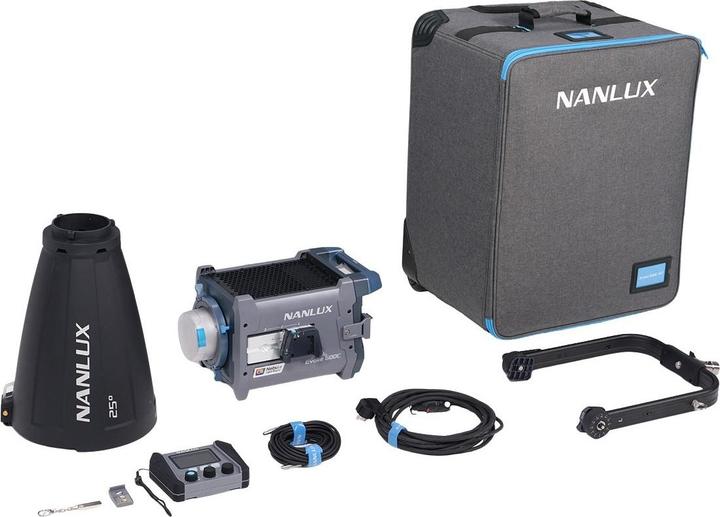 Nanlux Faretto Spot Evoke 600C RGBLAC (Studioleuchte, Videoleuchte)