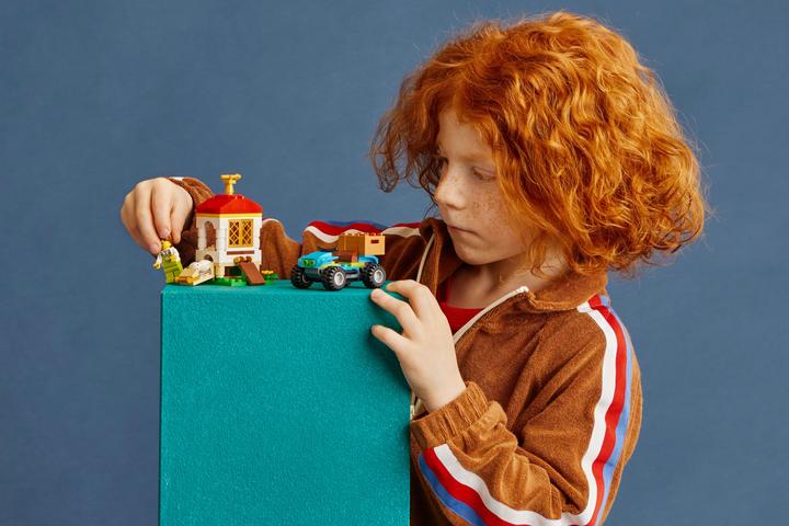 Produktbild LEGO Hühnerstall (60344, LEGO City)