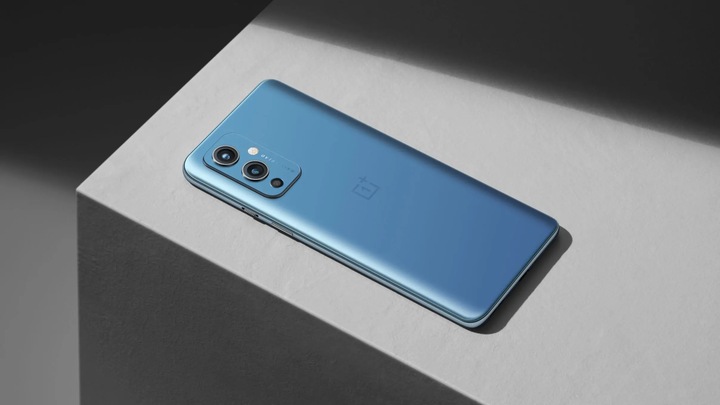 Productafbeelding OnePlus 9 (8GB) (128 GB, Arctische hemel, 6.55", Dubbele SIM, 48 Mpx, 5G)