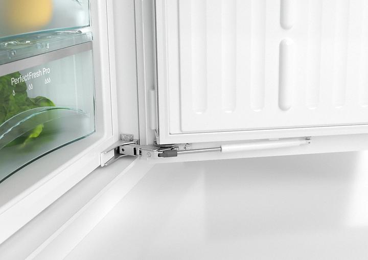 Actual product image Miele FNS 37405 i 11784880 (Installation, 217 l)
