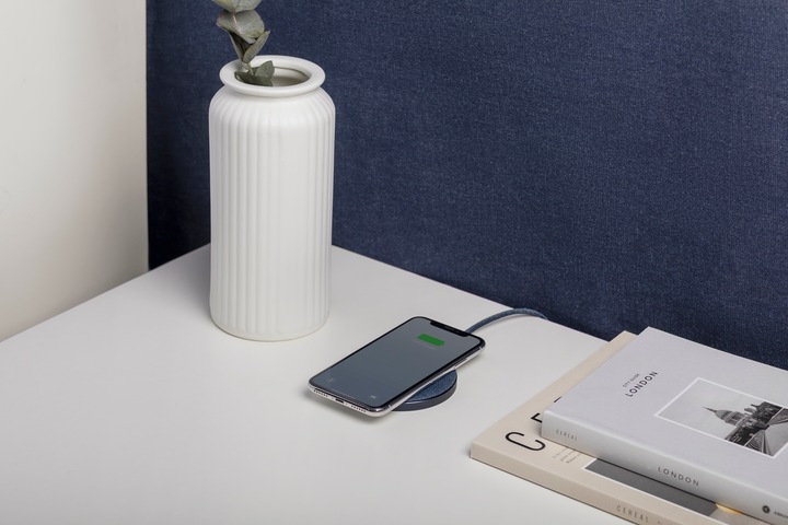 Actual product image Native Union Drop (10 W)