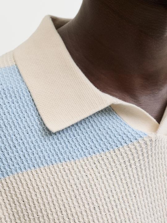 Produktbild Jack & Jones Jorliam Knit Stripe Split Neck Styd Ss26 (XL)
