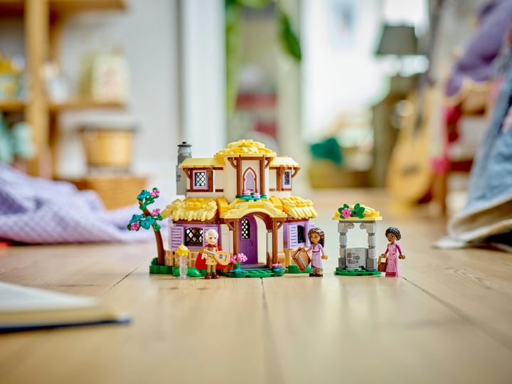 Productafbeelding LEGO Asha's huisje (43231, LEGO Disney)