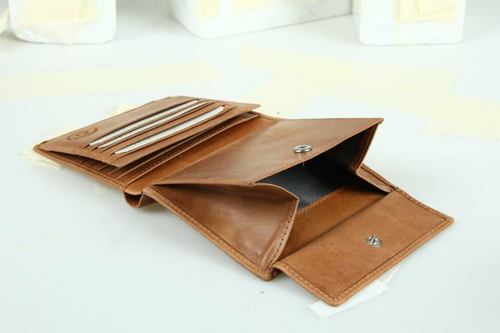 Actual product image Bugatti Volo