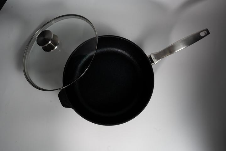 Image du produit Swiss Diamond CXD Induction Sauteuse+couvercle ss PFAS 26 cm (26 cm, Poêle à frire, Fonte d'aluminium)