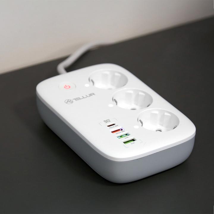 Produktbild Tellur Smart WiFi Power Strip 3 Outlets, PD30W, QC18W, 2xUSB 2.4A 2500W 10A 2m (3x, CEE 7/3, 2 m)