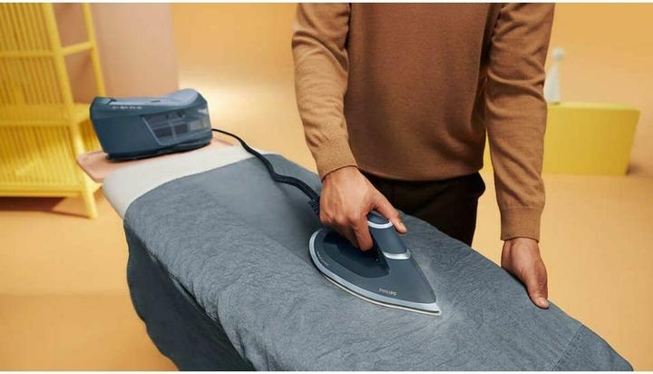 Actual product image Philips PSG6042/20 (2400 W, 550 g/min)