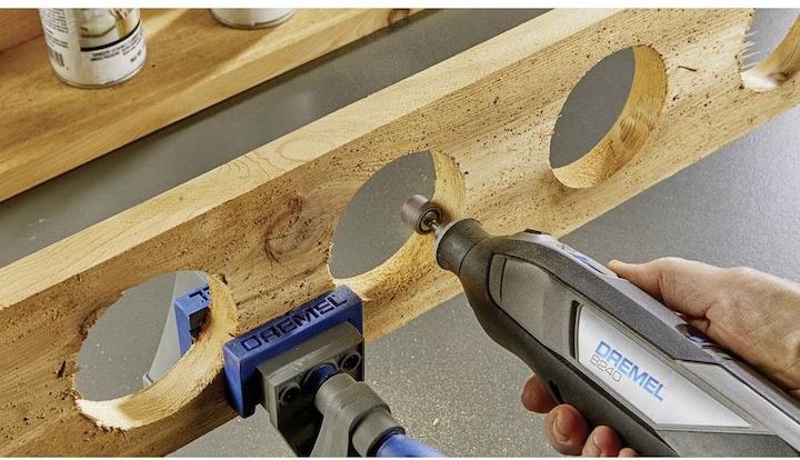 Image du produit Dremel 8240, 3 accessoires, 45 pièces y compris EZ Speed Clic