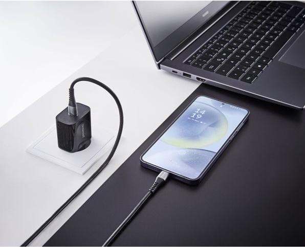 Produktbild Intenso Power Adapter W20C (20 W, 1 Port)