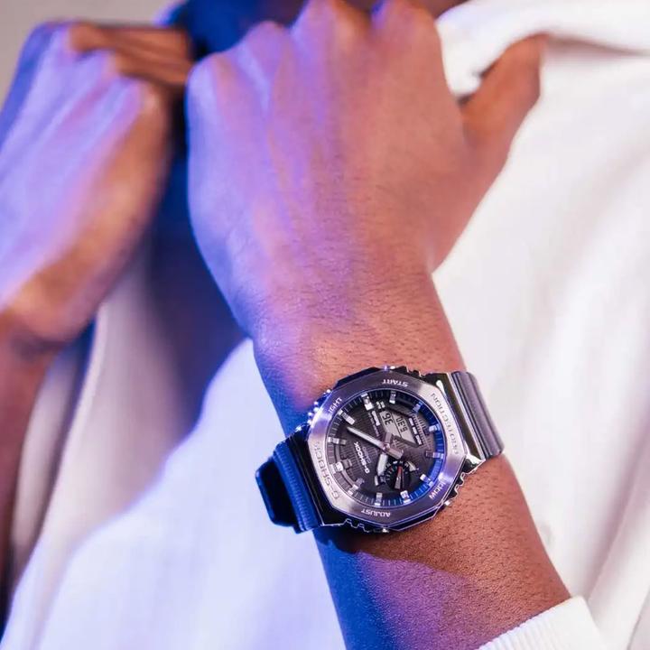 Actual product image G-Shock GBM-2100-1AER (Analogue wristwatch, Digital watch)