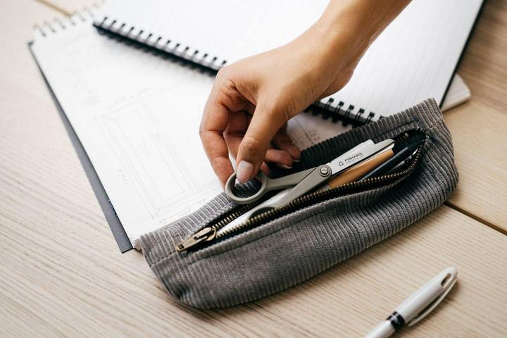 Produktbild Fiskars ReNew Hobbyschere Länge: 13 cm Recycelter Edelstahl/Kunststoff (13 cm)