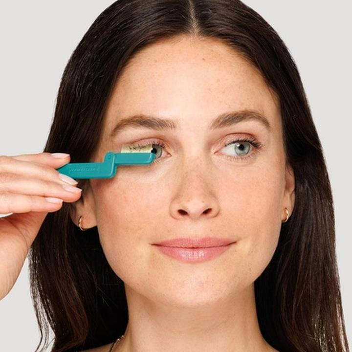 Image du produit Tweezerman Coffret de cils comprenant un recourbe-cils et un peigne à cils Coffret de Noël en turquoise