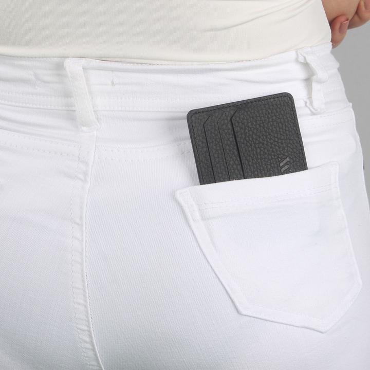 Actual product image Lucky Bees Alayah