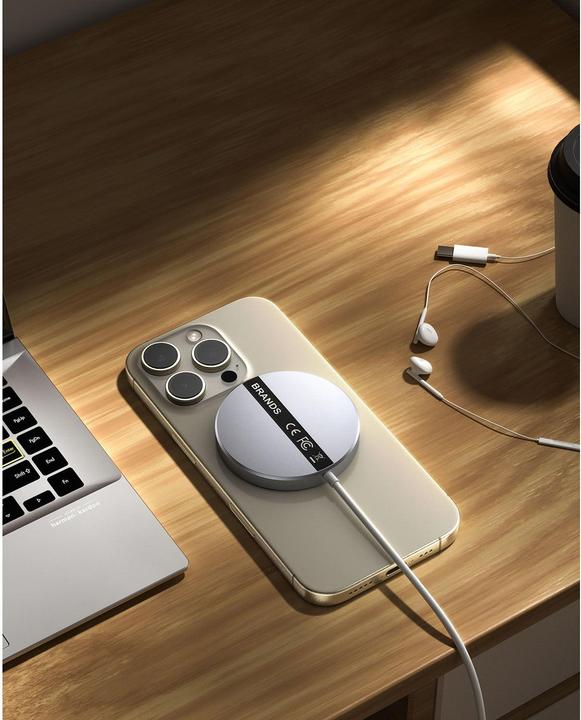 Actual product image Gear Wireless Qi2 Charger (15 W)